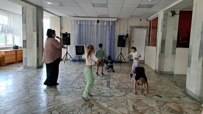 i (1)
